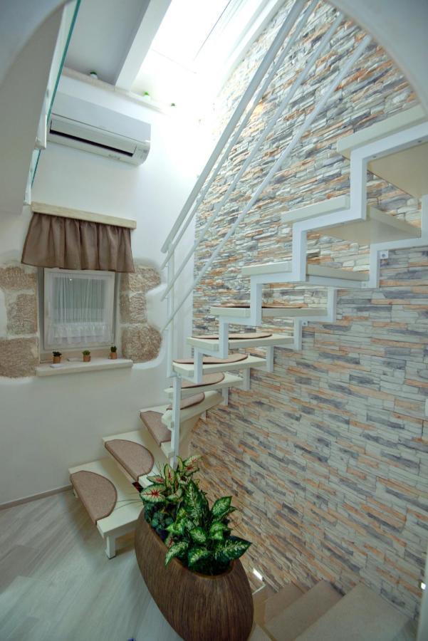 Apartment Sanjin With Sea View Башка Экстерьер фото
