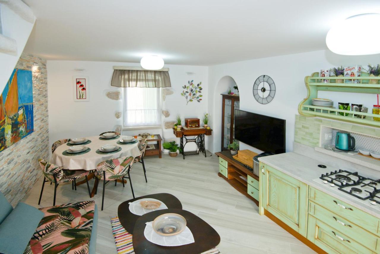 Apartment Sanjin With Sea View Башка Экстерьер фото